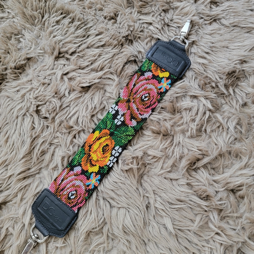 Beaded shorty strap